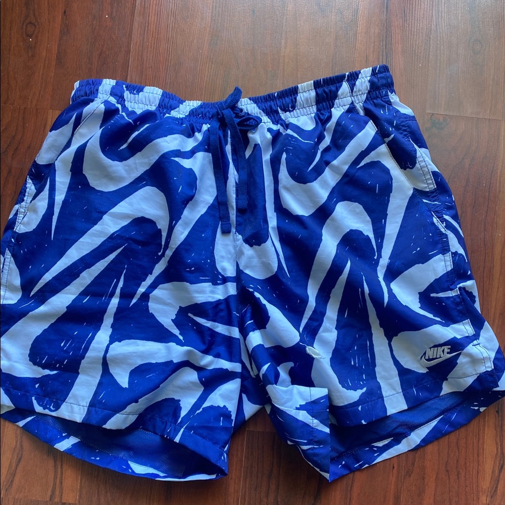 Nike woven shorts